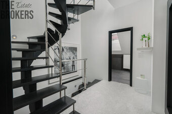 Pronájem luxusního mezonetového bytu, 170 m2, Praha 5, ul. H - 13