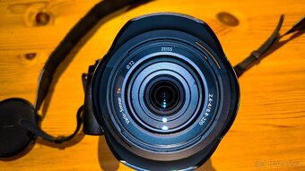 Sony Cyber-Shot DSC-RX10IV - 13