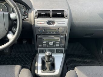 Ford Mondeo 1,8i 92KW VYHŘÍVANÉ PŘEDNÍ OKNO - 13