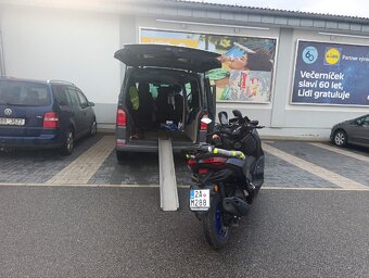 Prodám Yamaha X Max 125 velmi pěkný stav, servis Yamaha - 13