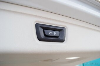 BMW Rad 3 Touring 318d A/T - 13