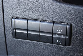 Volkswagen Crafter 2.5TDI,8MÍST,KLIMA,TAŽNÉ - 13