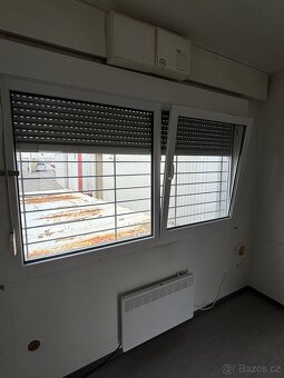 Kancelářský kontejner 6x3m / kuchyňka + WC + sprcha - 13