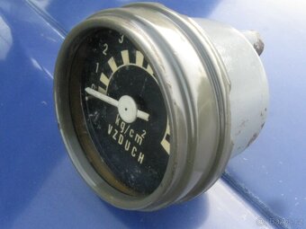 Tlakoměr VZDUCH 0-10 kg/cm2 PAL Czechoslovakia PRAGA V3S - 13