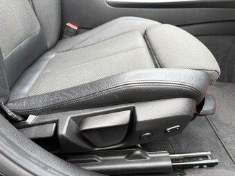 BMW 320d - 13