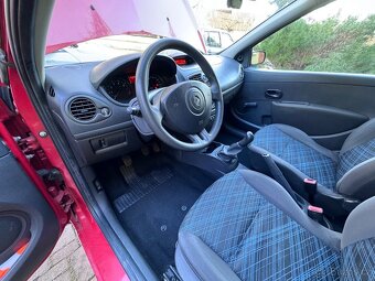 Renault Clio III 2009 - 13