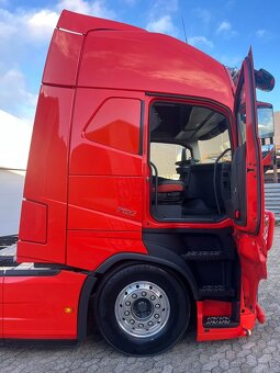 Volvo FH16 750 6x4 / Hydraulika / Full air - 13