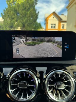Mercedes-Benz CLA 180d amg - 13