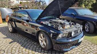 Ford Mustang GT California 2007 V8 4,6l manuál TOP ZVUK - 13