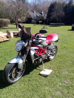 MV Agusta Brutale 910 - 13