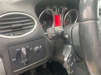 Ford Focus 1.6 TDCI 66kw 2010 - 13