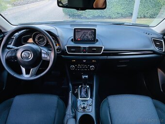 Mazda 3 2.0i BENZÍN 88KW AUTOMAT VÝHŘEV TAŽNÉ SENZORY - 13