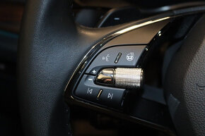 Škoda Octavia Scout 2.0 TDi DSG 4x4 - navi,LED,tažné,200 PS - 13