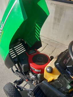 Prodám zahradní traktor Sabre John Deere - 13