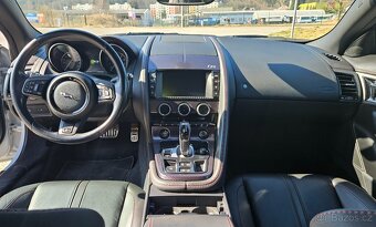 Jaguár F-type 5.0i V8 4x4 405kW 28000km - 13