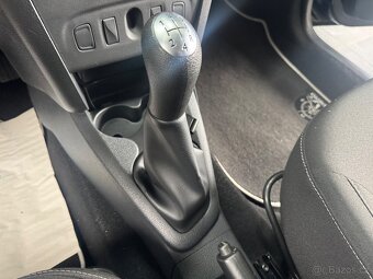 Dacia Sandero 1.0 benzín 54kw 2018 klima NAVI + nová STK - 13