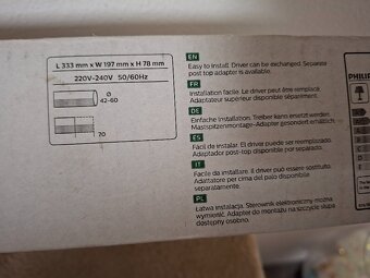 POULIČNÍ LED OSVĚTLENÍ PHILIPS CORELINE MALAGA - 13