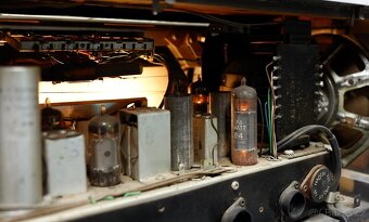 Philips - B5X04A Bi-Ampli/Stereo - elektronkové rádio - 13