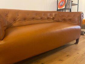 Renovovaný historický kožený nábytek - sofa + křeslo - 13