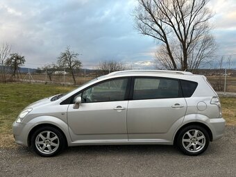 Toyota Corolla Verso 2,0 D4D 100kw - 13