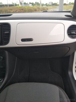 VW Beetle 1.2Tsi, 77kW, rok 2016, najeto 142t km. - 13
