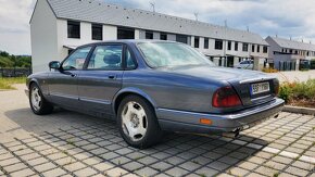 JAGUAR XJR 4.0 320 koní Supercharged - 13