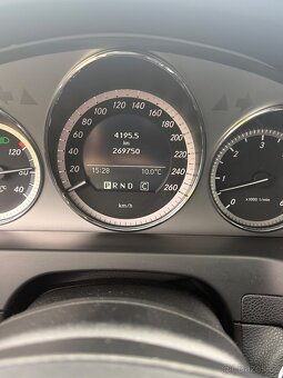 Mercedes Benz W204 C350 CDI - 13