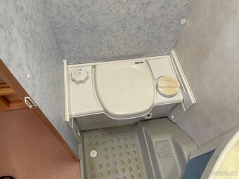 Caravelair Antares 496, 6 osob, palanda, stan - 13