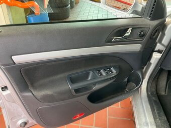 Škoda Octavia 1.6 TDI Family 77kw, 2012/11, - 13