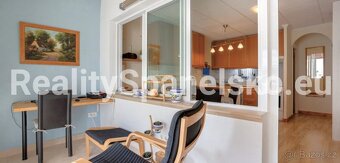 Prostorný řadový dům v klidné lokalitě u Růžového jezera - 13