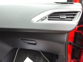 PEUGEOT 208 1,2 PURETECH,GARANCE KM - 13