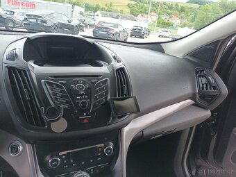 Ford Kuga 2,0 TDCi,4x4,VÝHŘEV,KOLA - 13