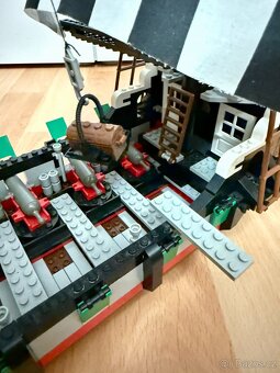 LEGO Pirates 6286 Skull's Eye Schooner - 13