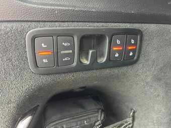 Audi Q7 3.0tdi 200kw 1.majitel nové v Čr max.možná výbava - 13
