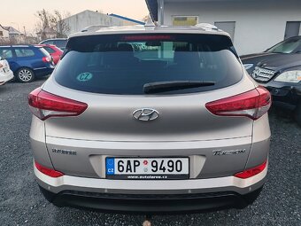 Hyundai Tucson 1.7 CRDi 1. májitel - 13