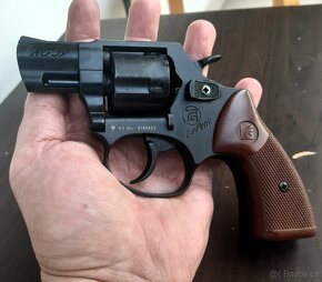 Plynový revolver Rohm RG59 Le Petit kategorie D - 13