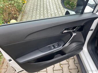Prodám MG 4 Electric r,v,10/2022 125 KW baterie 54 KWh DPH - 13
