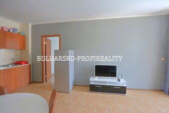 Exkluzivní nabídka: Prostorný apartmán 2+kk s bočním výhlede - 13