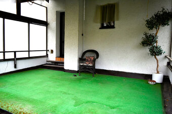 Náchod - Prodej rodinného domu se třemi jednotkami a garáží - 13