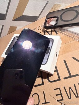 Apple iPhone 15 pro max 1TB - 13