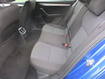 ŠKODA OCTAVIA 1.2TSi 77kW DSG VÝHŘEV NAVI mod.2015 - 13