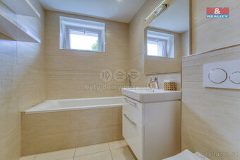 Pronájem bytu 2+1, 54 m², Ostrov, ul. Hlavní třída - 13