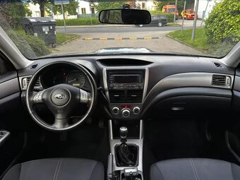 Subaru Forester 2.0 D 108kW 4x4 1. maj v ČR/Xenony/ALU R17 - 13
