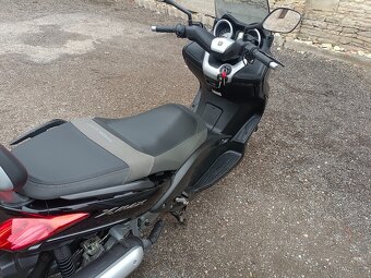 Yamaha x max 125i Cz doklady v ceně černý 2 - 13