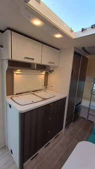 Dethleffs C´go 495, palandy, garáž, mover, klima, předstan - 13