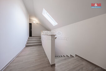 Prodej bytu 2+kk, 74 m², Řevničov, ul. Karlovarská - 13