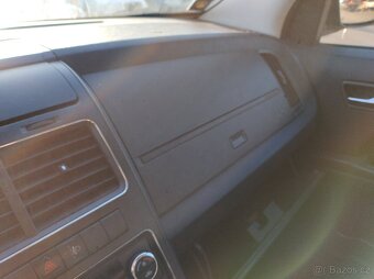 Dodge Journey 2010 2,0CRD AUT 103kW BWD - DILY z auta - 13