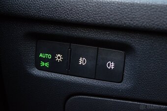 Škoda Octavia Combi 2.0 TDI Style DSG - 13