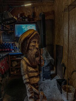 Dřevěné sochy do zahrady - 13