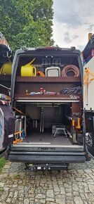 Prodám obytnou vestavbu Iveco Daily Hi-Matic 3,0 - 13